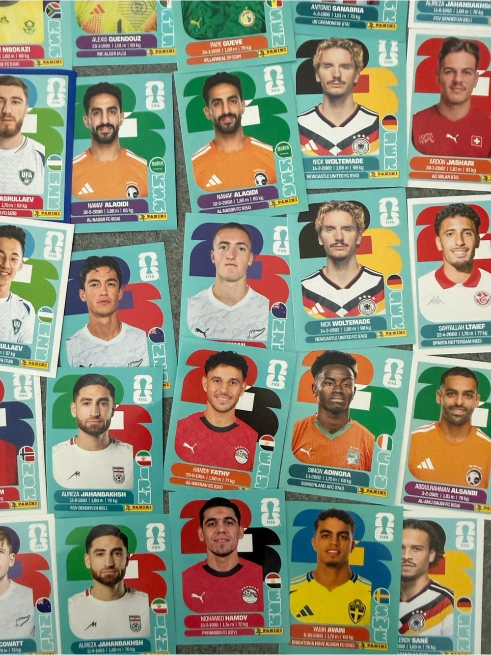 Bundle Panini FIFA World Cup 2026 Sticker Album plus 90 Cards